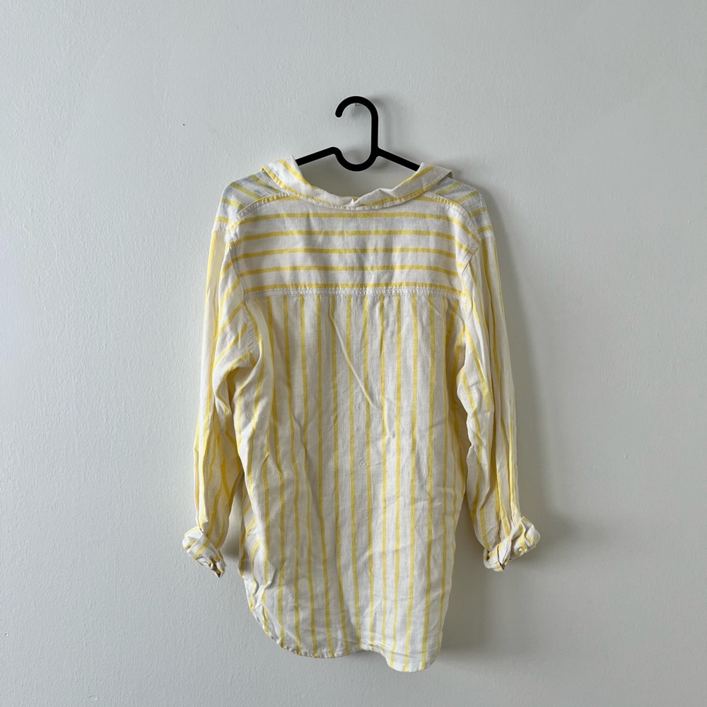 Universal Thread Relaxed Fit Button Down - Picture 3 of 4